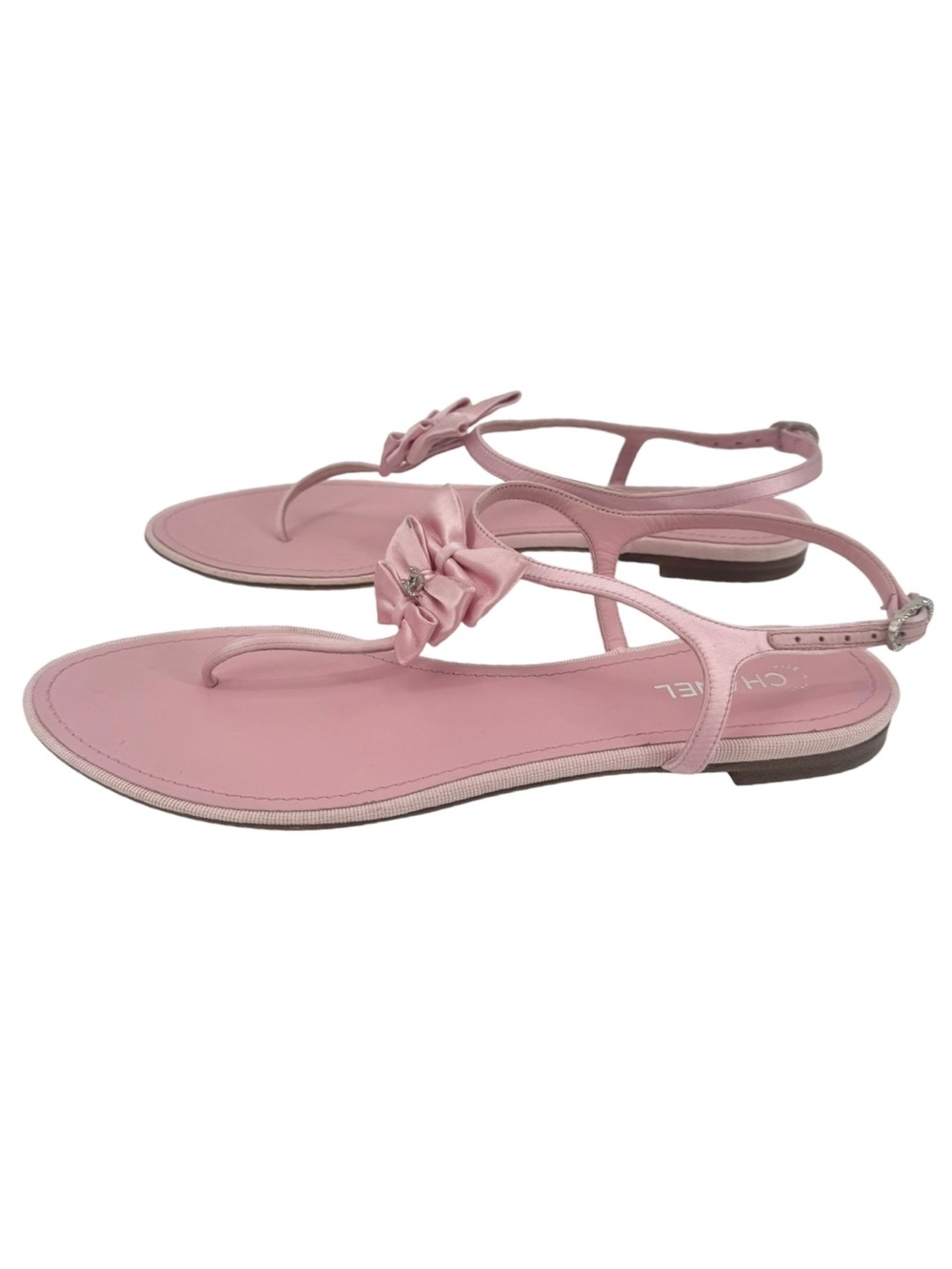 Chanel Pink Satin Bow Thong Sandals - Picture 2 of 10